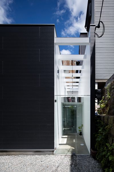 yoshiaki-yamashita-shoji-screen-house-osaka-city-japan-designboom-08